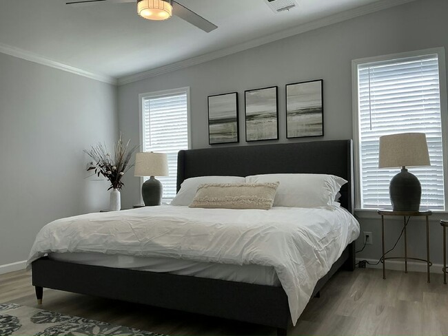 Building Photo - 3007 SW 108th St