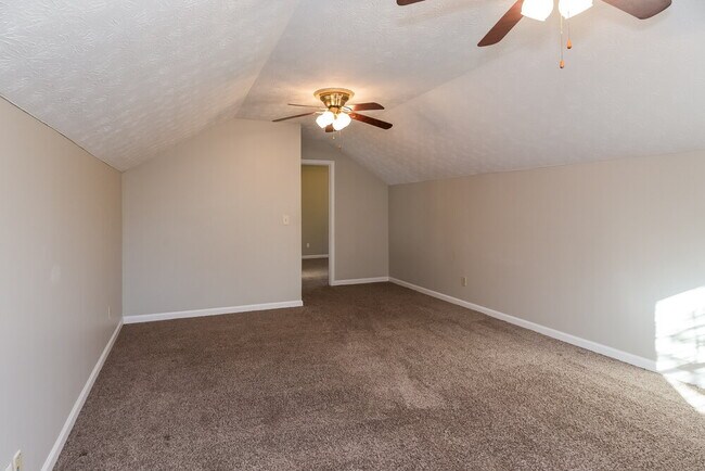 Building Photo - 1089 Oak Moss Dr