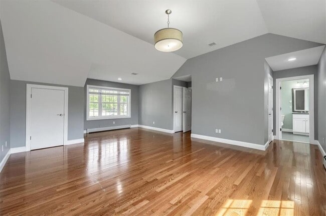 Building Photo - 39 Paradise Valley Ln