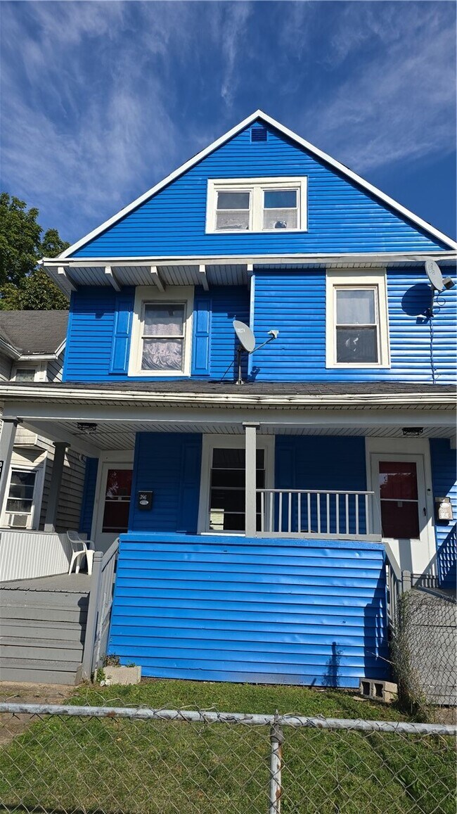 Building Photo - 388 Genesee St