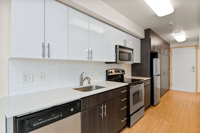 Interior Photo - H2O Apartments