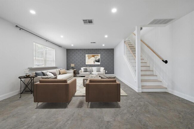 Building Photo - 3809 Haleys Way