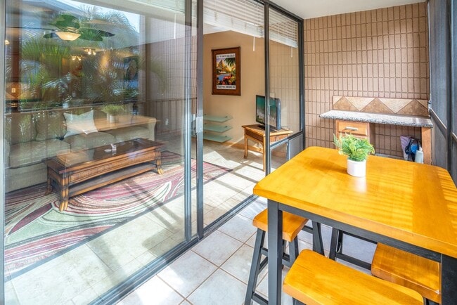 Building Photo - Furnished, One Bedroom/One Bathroom, Ocean...