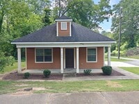 Building Photo - 304 Cleveland Ave