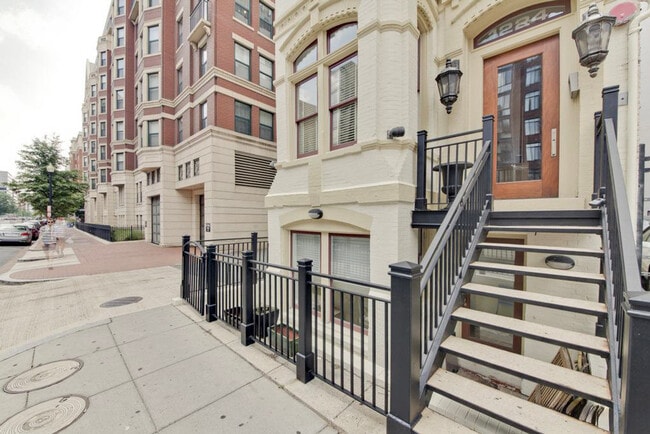 Building Photo - 1220 13th St NW