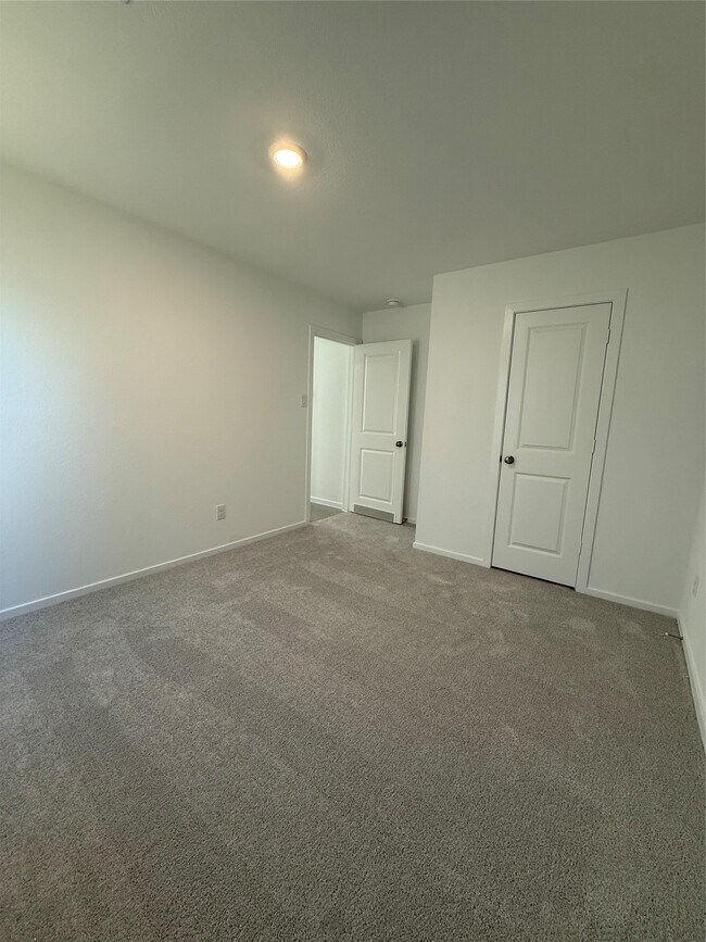 Building Photo - 16262 Bergara Bend Dr