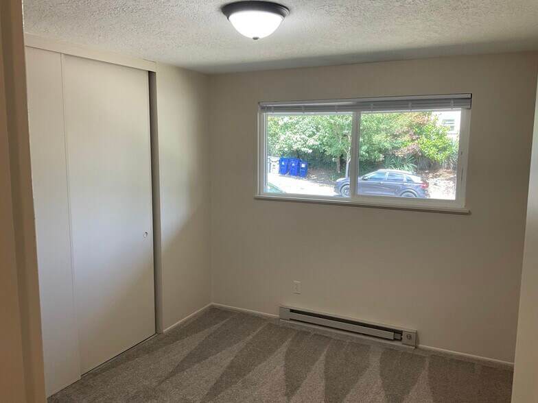 Bedroom - 434 S Idaho St