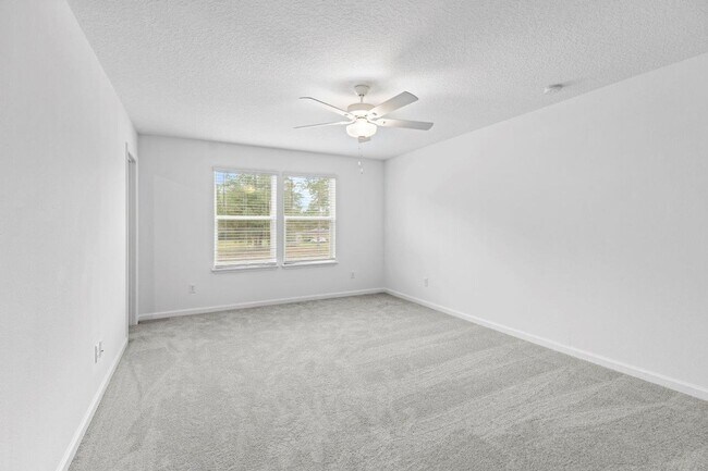 Building Photo - 698 NW 126th Terrace
