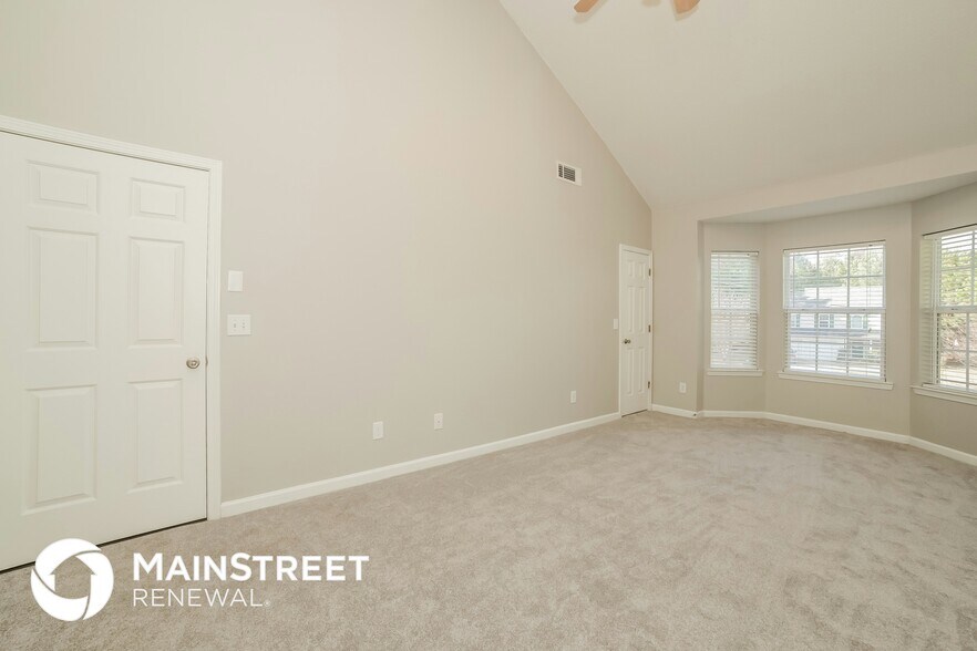 Building Photo - 4852 Wolfcreek View