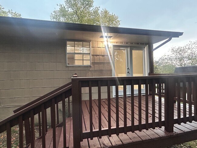 Building Photo - 3624-3626shi