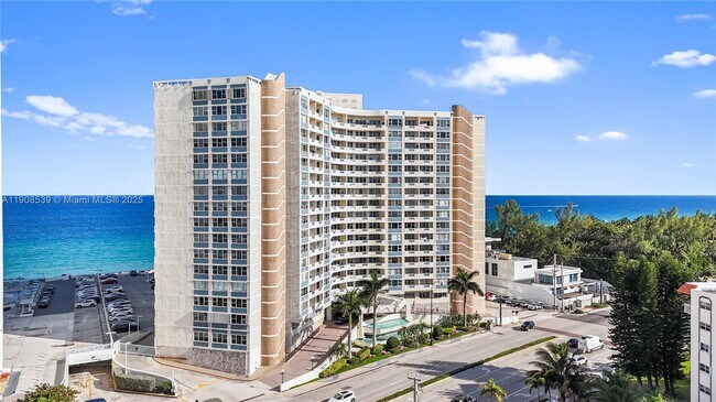 Building Photo - 3180 S Ocean Dr