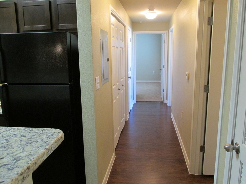 Oakland Hills 386 Paloma Dr Floresville TX 78114 Apartment Finder