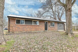 Building Photo - 1204 S Main St