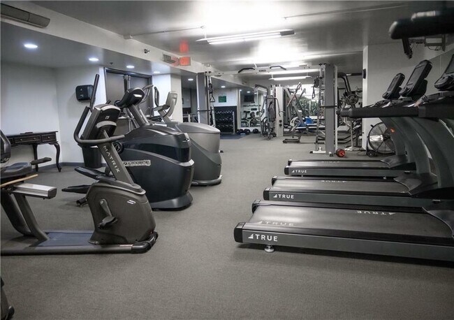 Building Photo - 600 Admiral Blvd