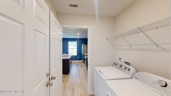 Building Photo - 8077 Nussbaum Dr