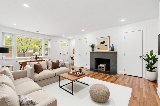 Primary Photo - 4 bedroom in Newton MA 02461