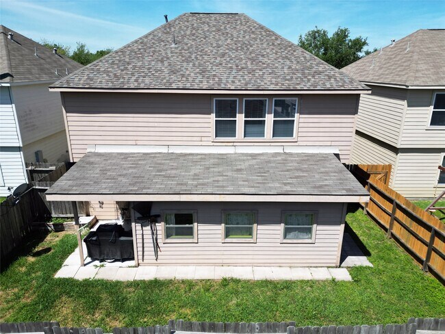 Building Photo - 3530 Barkers Crossing Ave