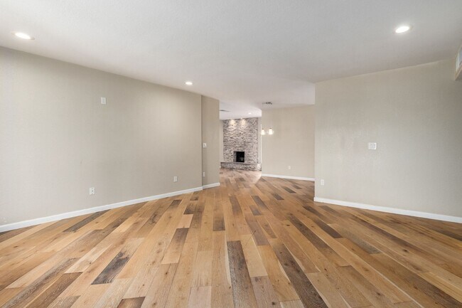 Building Photo - COMING SOON! Beautifully Remodeled 3 bedro...