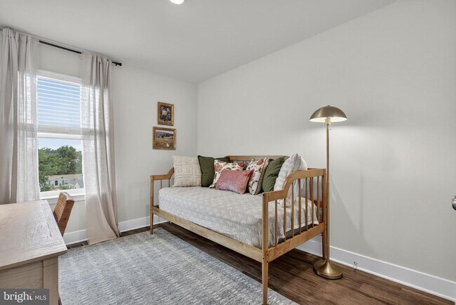 Building Photo - 37 Wisdom Ln