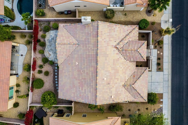 Building Photo - 78462 Palm Tree Ave