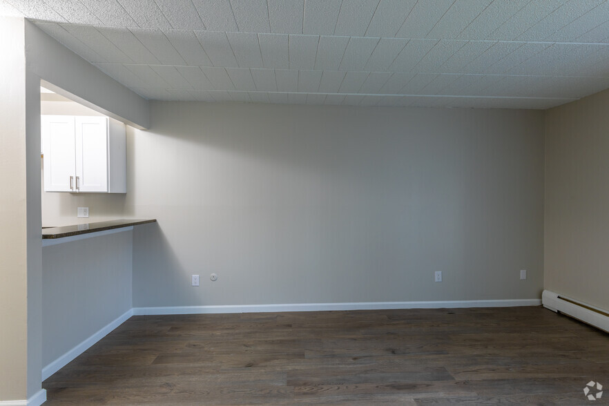 Dining Area - The Park Apartments