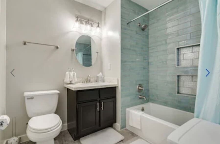 Building Photo - 1326 53rd St