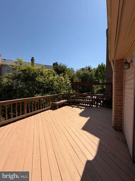 Building Photo - 5976 Norham Dr