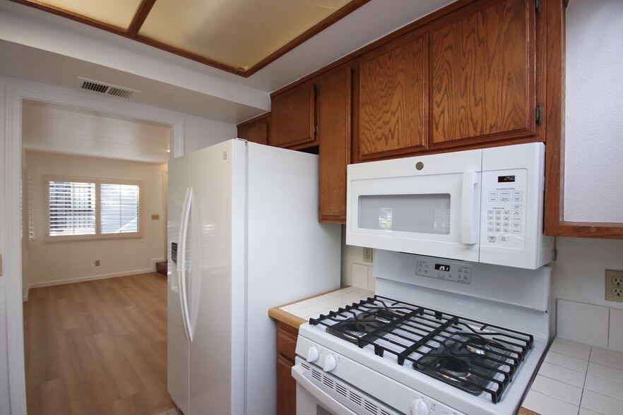 Building Photo - 311 E Glenarm St