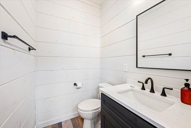 Building Photo - 532 Warbonnet Wy