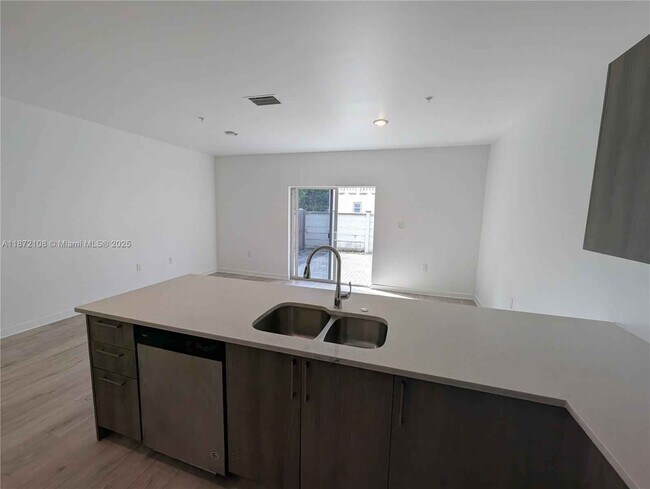 Building Photo - 170 NW 158th St