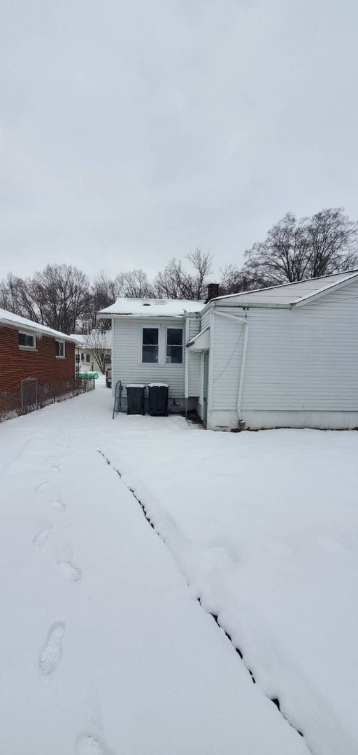 Building Photo - Charming 2-Bedroom Property in Prime Location