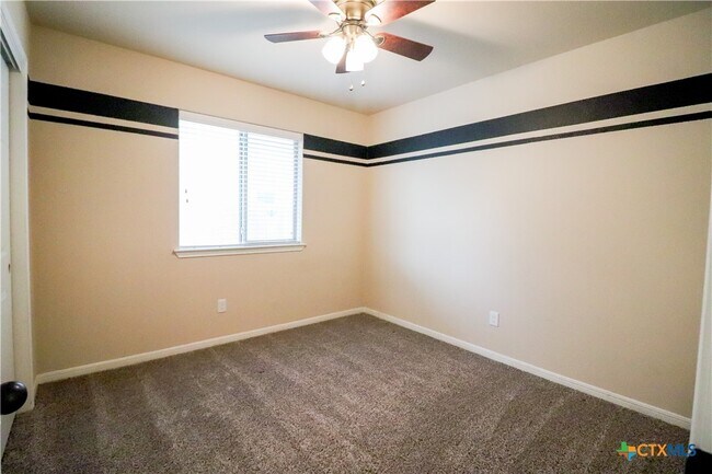 Building Photo - 620 Copper Ridge Loop