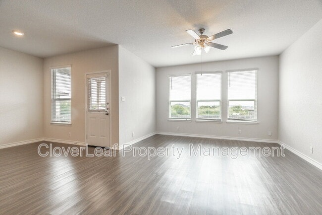 Building Photo - 512 Swift Move