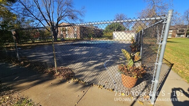 Building Photo - 7330 York Ave S