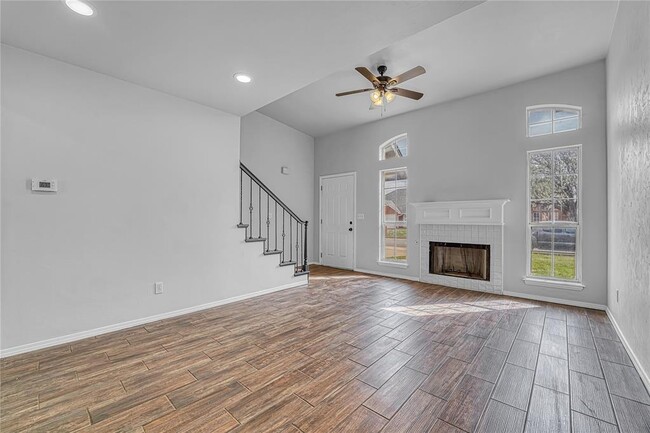 Building Photo - 2805 Shiloh Ln