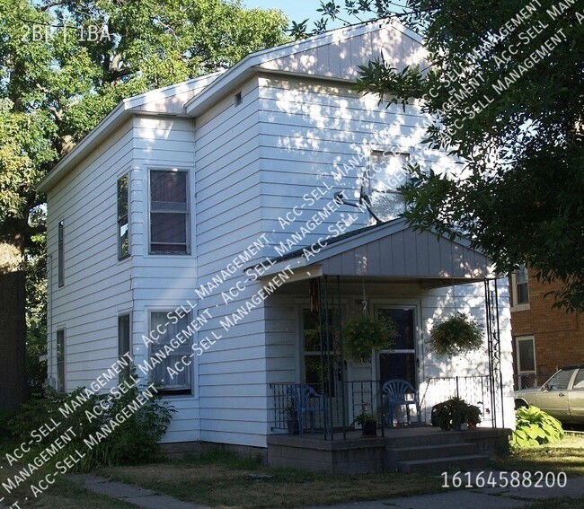 Primary Photo - 1567 Hamilton Ave NW