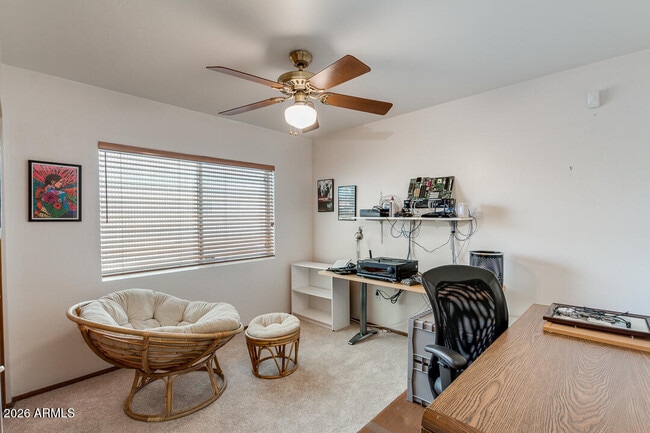 Building Photo - 3739 S Siesta Ln