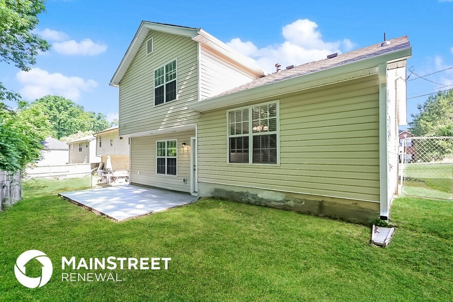 Building Photo - 1547 Enchanted Forest Dr