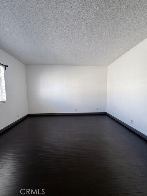 Building Photo - 24316 Sylvan Glen Rd