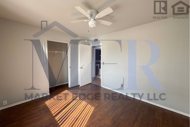 Building Photo - 2Bed/1.5Bath House in Arizona City! Ready for Immediate Move-In! -- RV GATE! NO HOA!