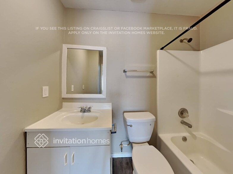 Building Photo - 421 Casie Ct