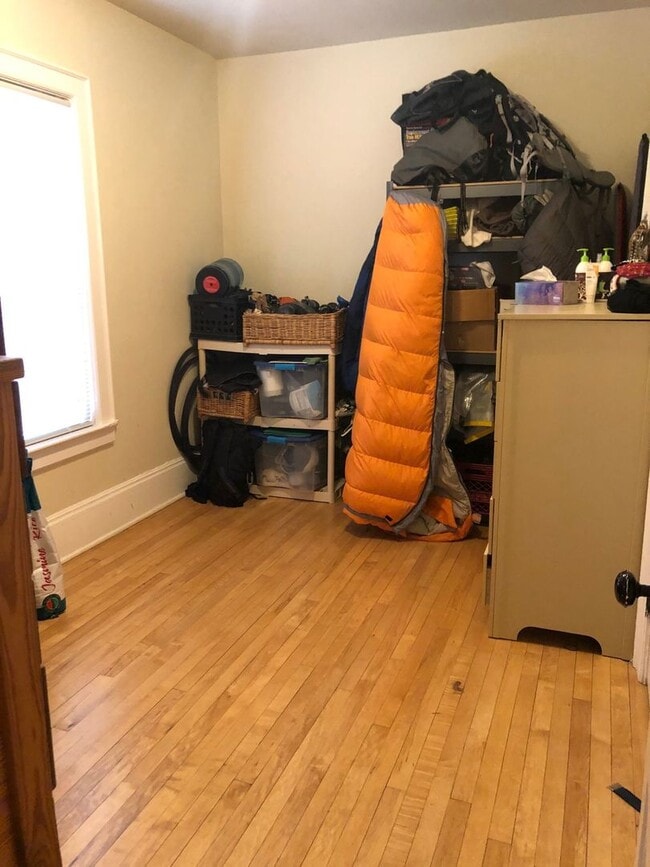 Building Photo - 3063 N Bremen St