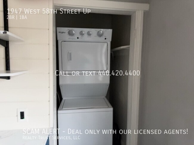 Building Photo - Charming 2-Bedroom Up Unit with Terrace in...