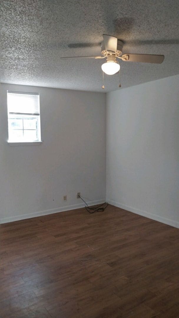 Building Photo - Monthly Paid Rent