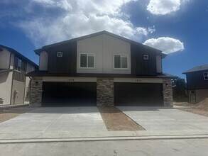 Building Photo - New Construction Townhome in University Park