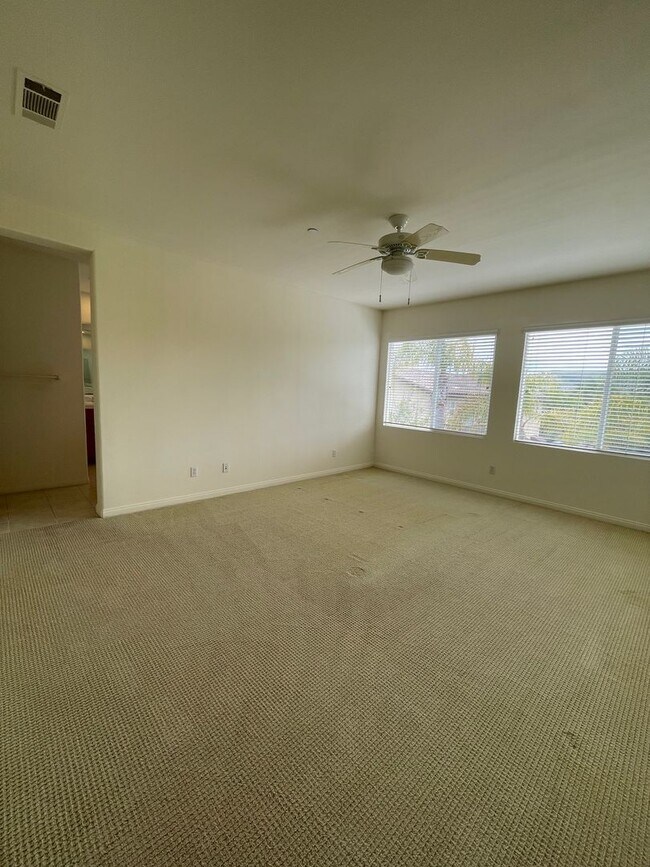 Building Photo - 9707 Deer Trail Dr