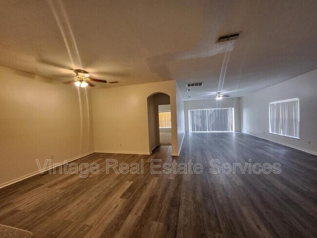 Building Photo - 9344 Mandrake Ct
