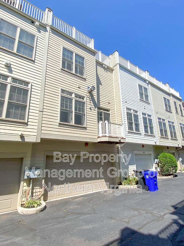 Building Photo - 4336 N Henderson Rd