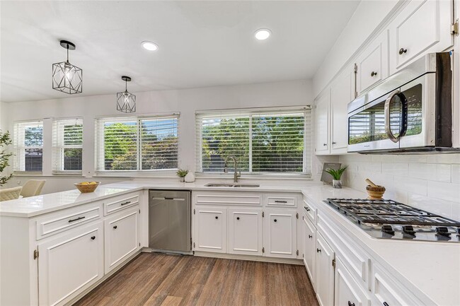 Building Photo - 1503 Westbury Trail