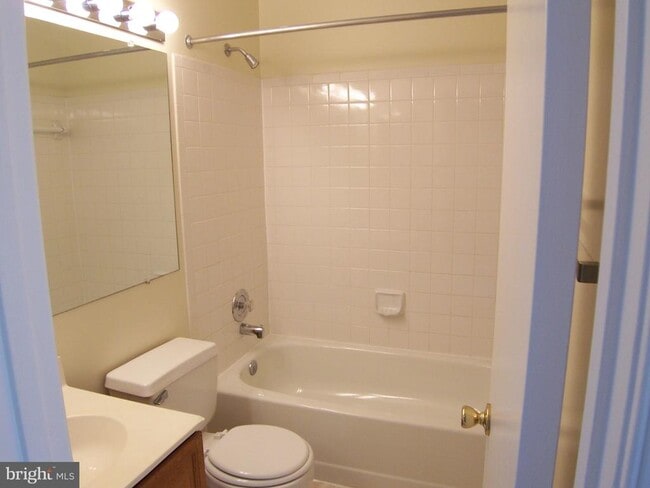 Building Photo - 10934 Mission Ridge Dr